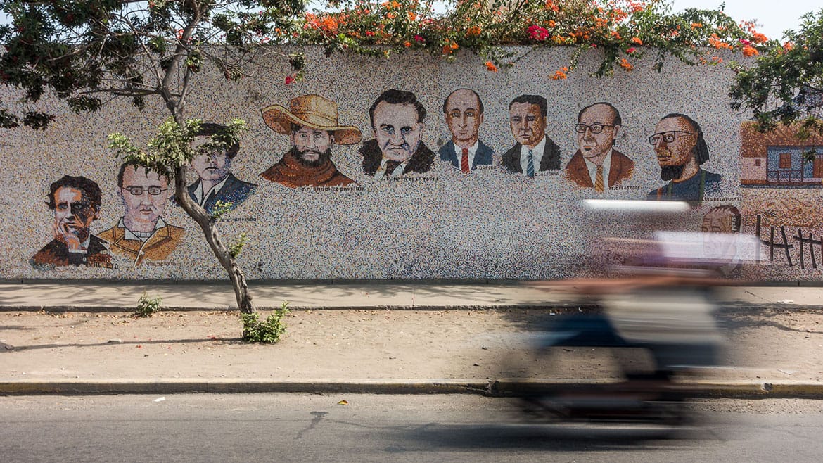Lebendiges Trujillo 3 Persöntlichkeiten aus der Peruanischen Geschichte als Mosaik