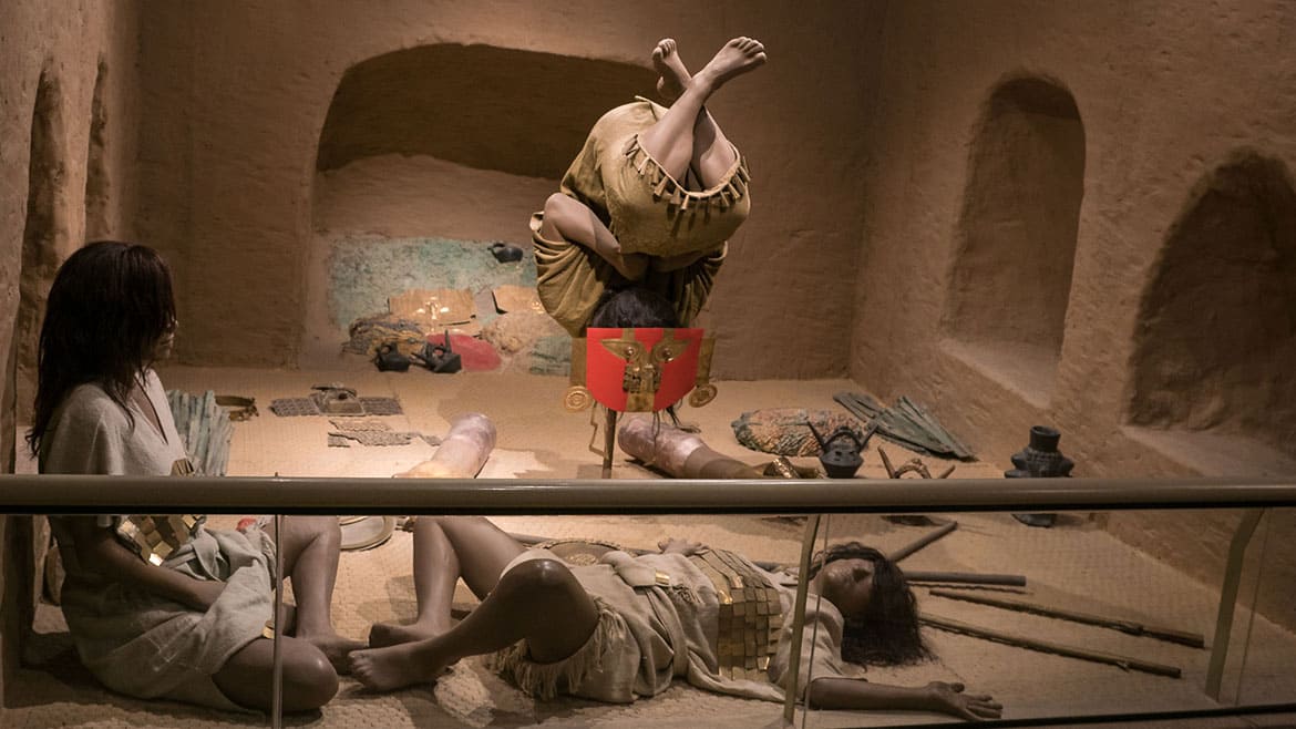 Audienz beim amerikanischen Tutanchamun: Herr von Sipán 2 Eigentümliche Beerdigungszeremonie der Sican hier in der Rekonstruktion