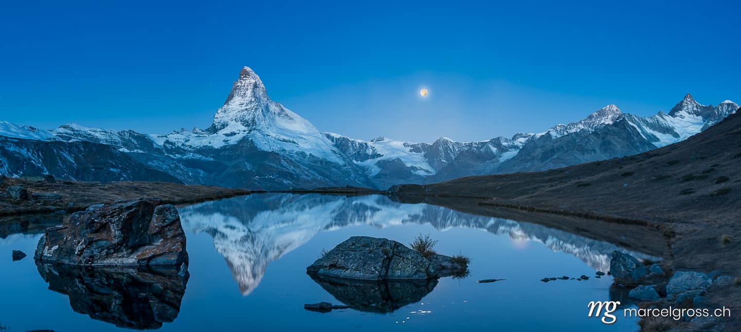 Panoramabilder Schweiz. Matterhorn at Supermoon. Marcel Gross Photography