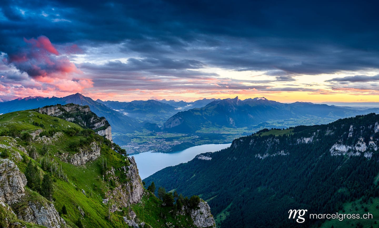 Panoramabilder Schweiz. wonderful summer sunset on Niederhorn in the Bernese Alps with Lake Thun, Stockhorn and Spiez. Marcel Gross Photography