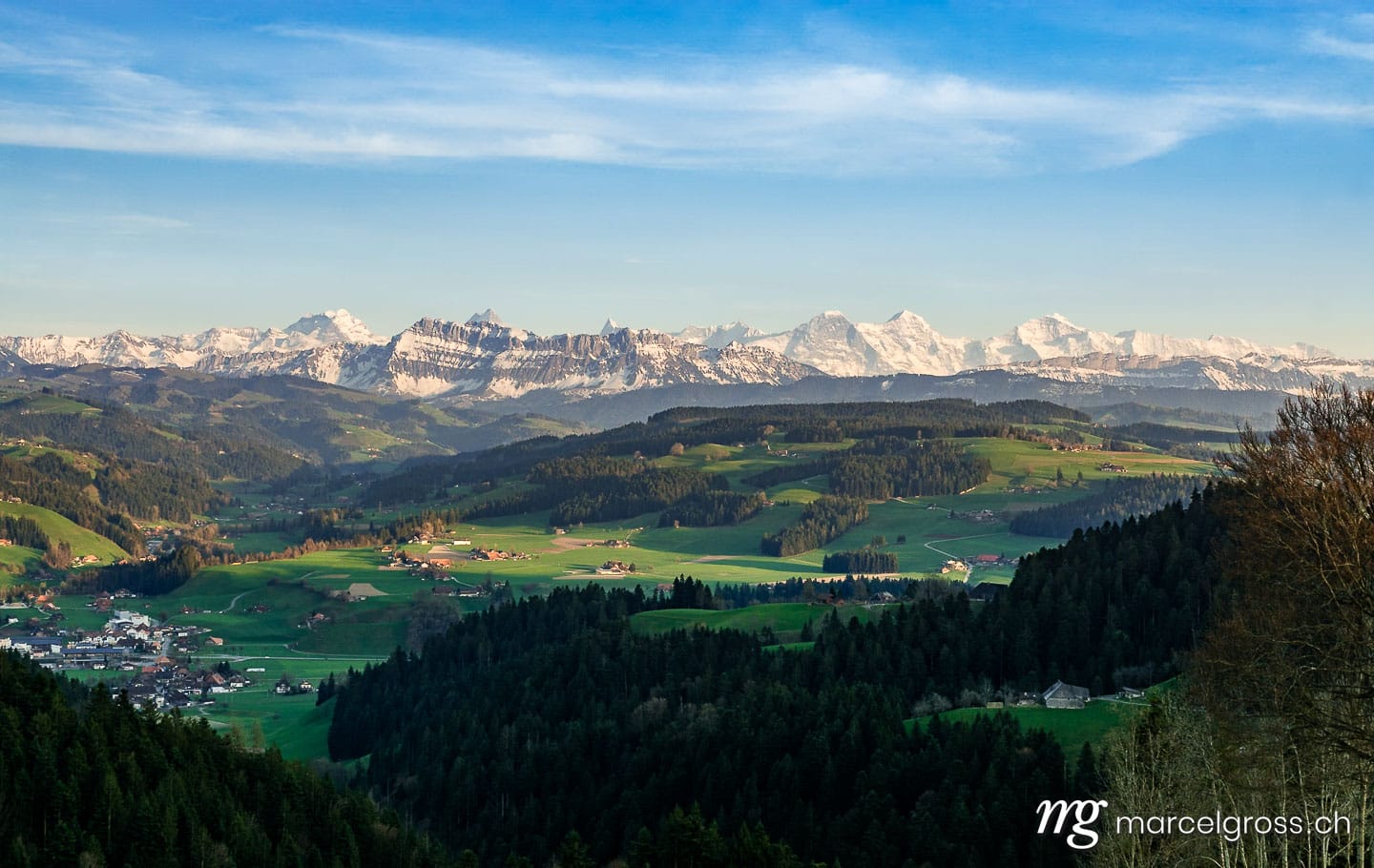 . Blick Richtung Berner Alpen von der Moosegg. Marcel Gross Photography