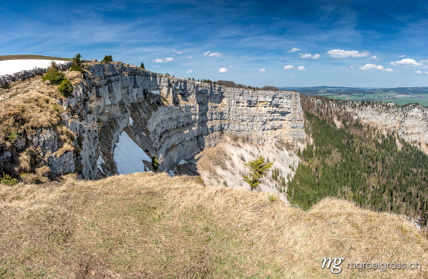 Jura Bilder. rocky cirque of Creux du Van in early spring. Marcel Gross Photography