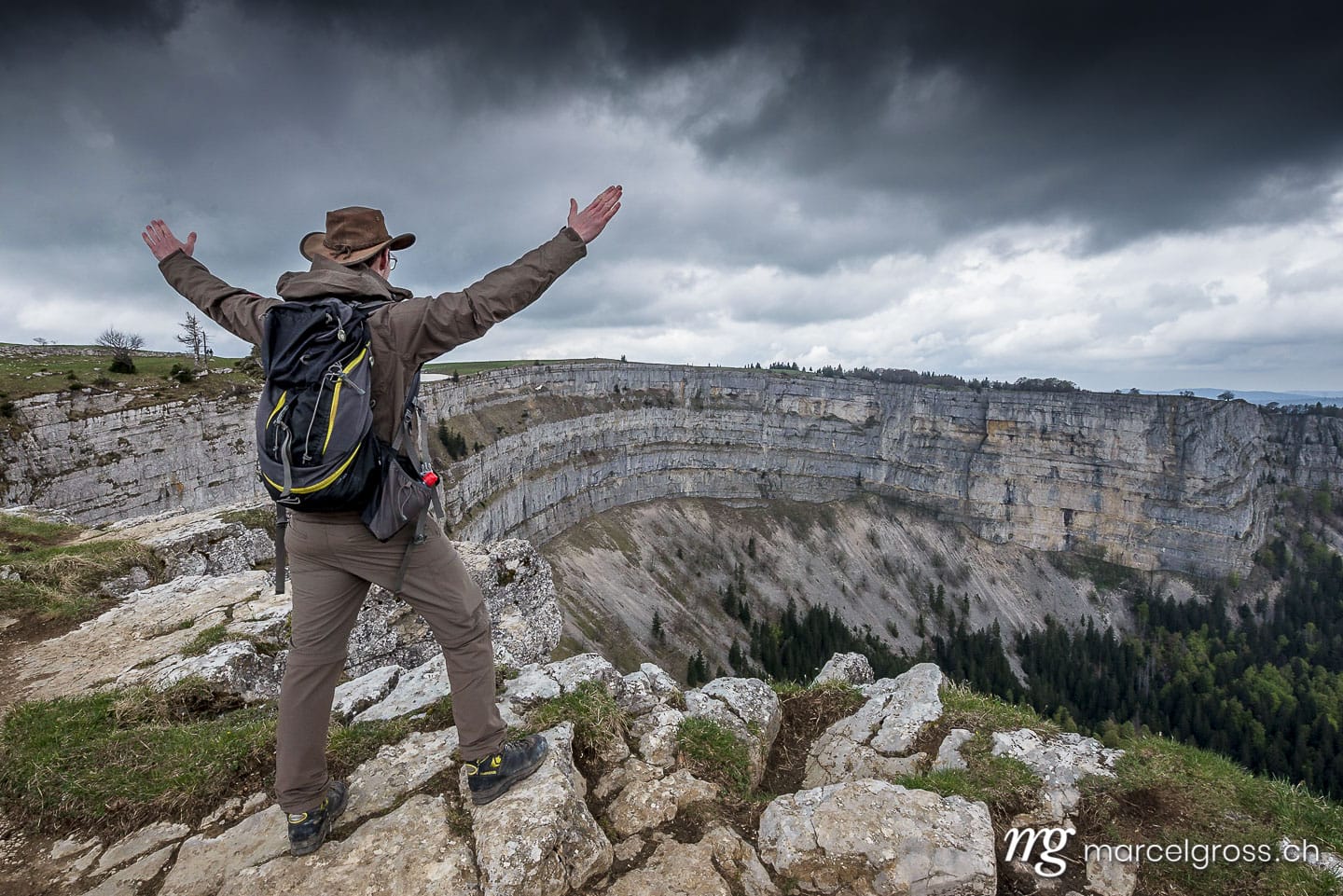 . hiking on Creux-du-Van. Marcel Gross Photography