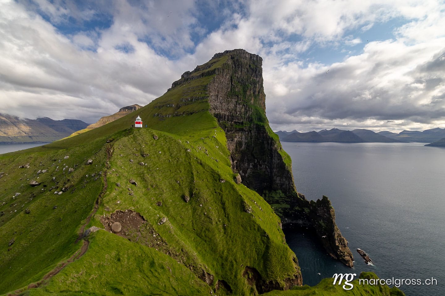 .  (c) Marcel Gross Photography