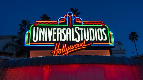 Universal Studios Neonschild in Hollywood