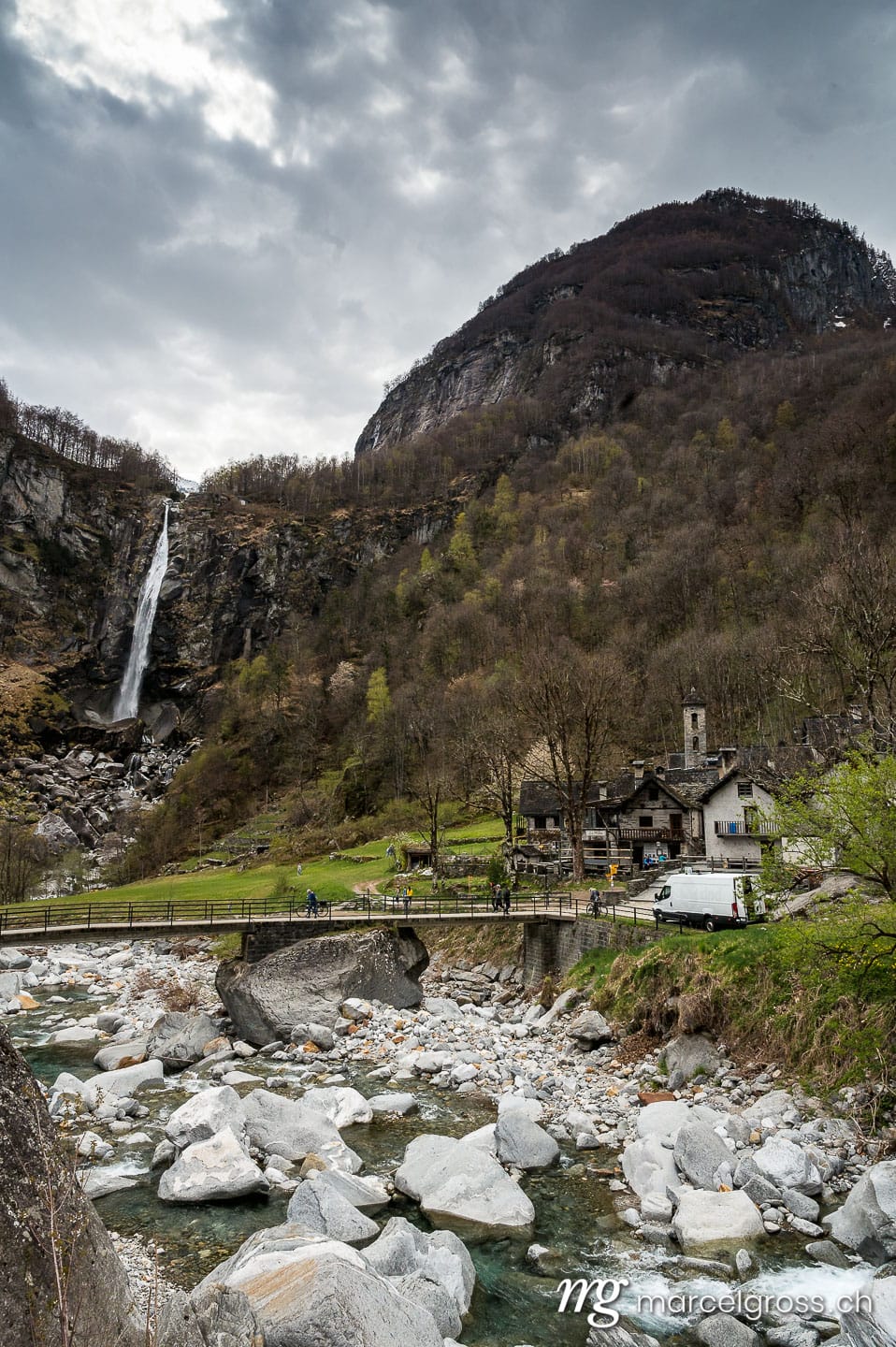 Tessin Bilder. impressive Cascata di Foroglio in spring, Valle di Bavona, Ticino. Marcel Gross Photography